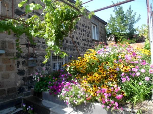 B&B Ruzan Yeghegnadzor Dış mekan fotoğraf
